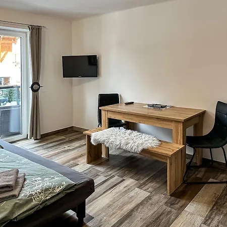 Ours Living Venedigerblick - Inkl Sauna Und Sommerkarte Apartment
